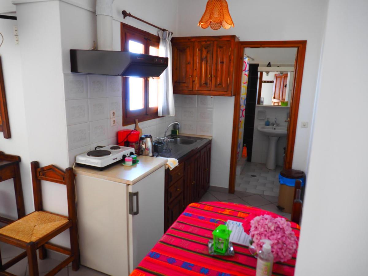 Felitsia Apartments & Studios Agios Ioannis  エクステリア 写真