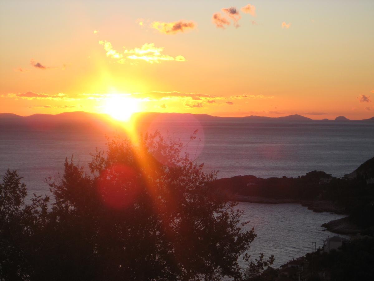 Felitsia Apartments & Studios Agios Ioannis  エクステリア 写真